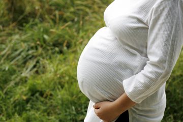 Der Artikel klärt wie sich die Schwangerschaft auf den Beruf auswirkt.